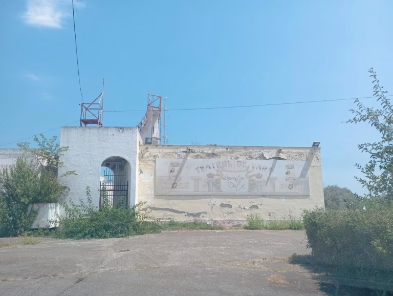 Teatrul de Vară din Năvodari, locul în care aplauzele au devenit ecouri