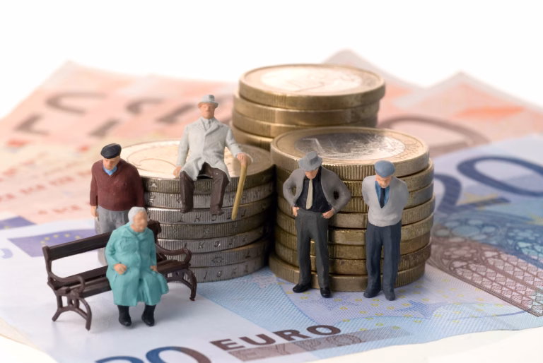 Banii din Pilonul II au ajuns la 227 de miliarde de lei