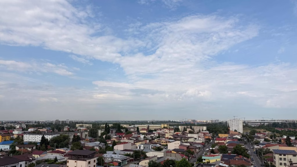 Caniculă cu ploi surpriză: weekend fierbinte în București - Bucuresti