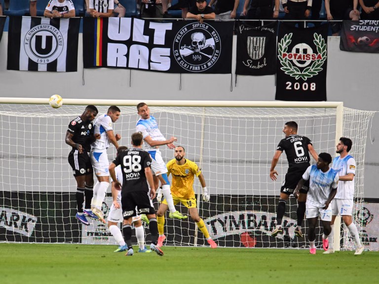 Craiova ia Supercupa, după un meci decis la penalty-uri