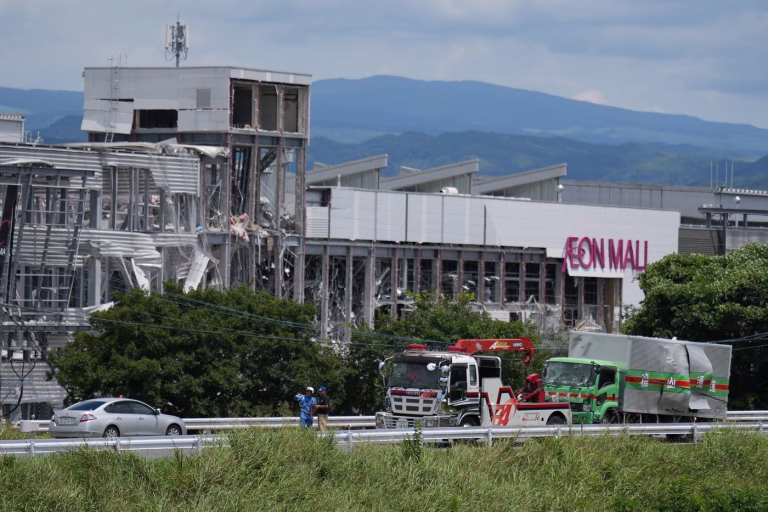 Cutremur devastator în Japonia: 13 morți la Kumamoto