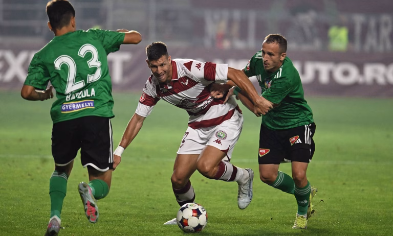 Rapid trece de Sepsi 1-0, dar suferă la debutul lui Pancu