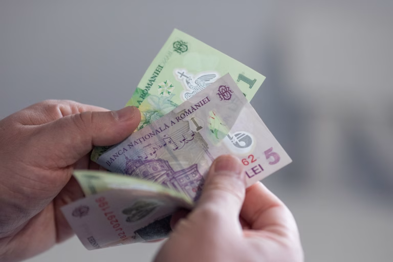 Sindicatele cer salariu minim de 5.000 lei din ianuarie
