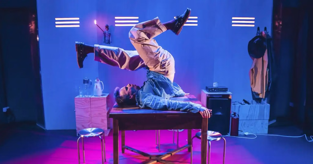 Vanya la POINT: un actor, opt roluri și un dramaturg britanic în sală - Cultura