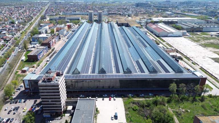 Sectorul 3 își produce singur energia: panouri pe școli, blocuri și Hala Laminor