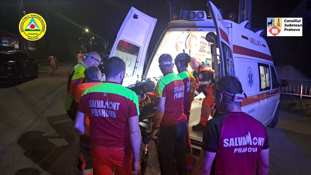 Alpinist rănit grav după o cădere în Poiana Țapului - Politica