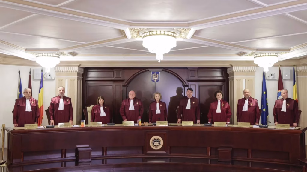 CCR decide soarta Legii integrității, cu bani din PNRR în joc - Politica