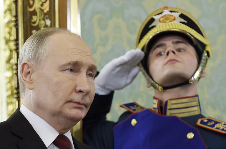 Ce se întâmplă la Kremlin după Putin?