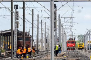 Electrificare CFR: profit mic în 2026, salarii mai mari cu 23% - Bucuresti