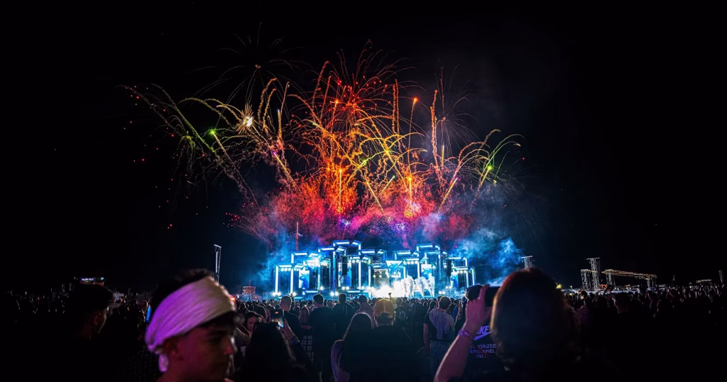 Festival vs acasă: cine rămâne pe dinafară vara asta - Cultura