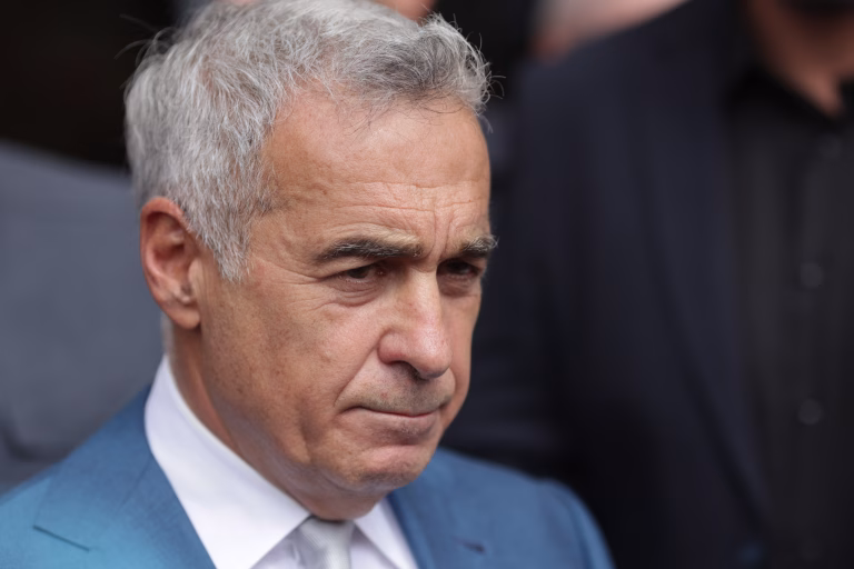 Georgescu, contra lui Nicușor Dan pe tema trecerii la euro