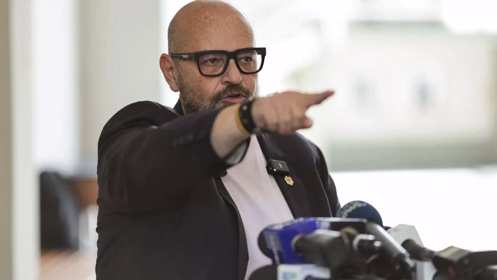 Piedone îl reclamă la DNA pe prefectul de Timiș, în cazul Fritz - Politica