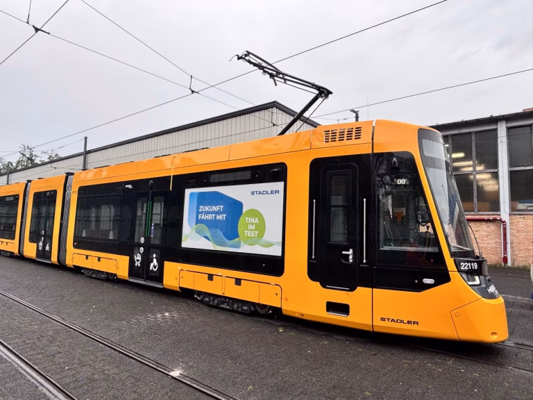 Tramvaiele Stadler TINA, bătaie de cap cu vibrațiile în Germania