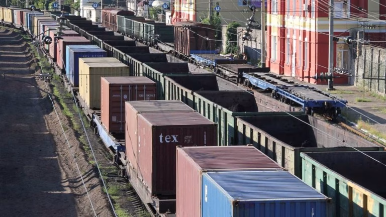 Ucraina scumpește trenurile de marfă cu 30%, cu ecou și la noi