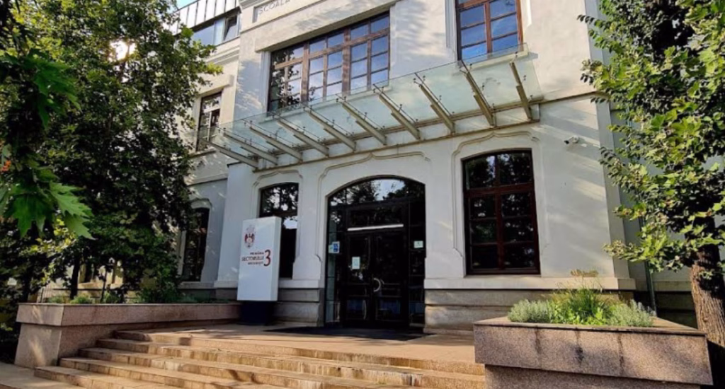Vechea Primărie a Sectorului 3 devine sală de clasă - Bucuresti