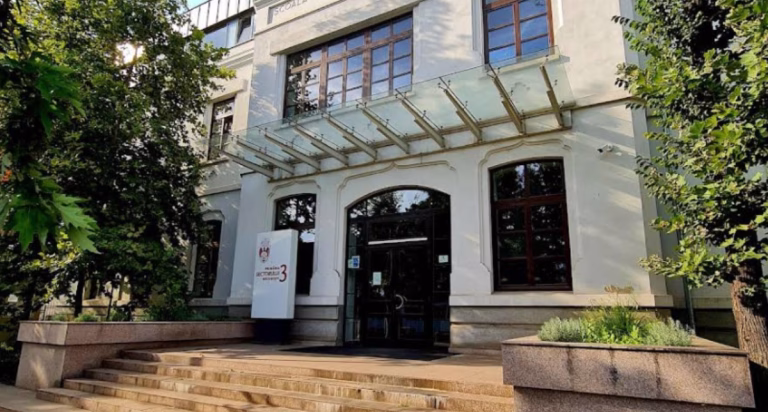 Vechea Primărie a Sectorului 3 devine sală de clasă