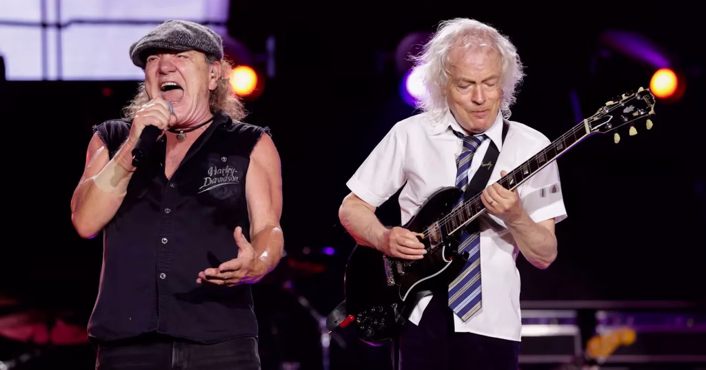 AC/DC la 50 de ani: rețeta care nu s-a schimbat niciodată - Cultura