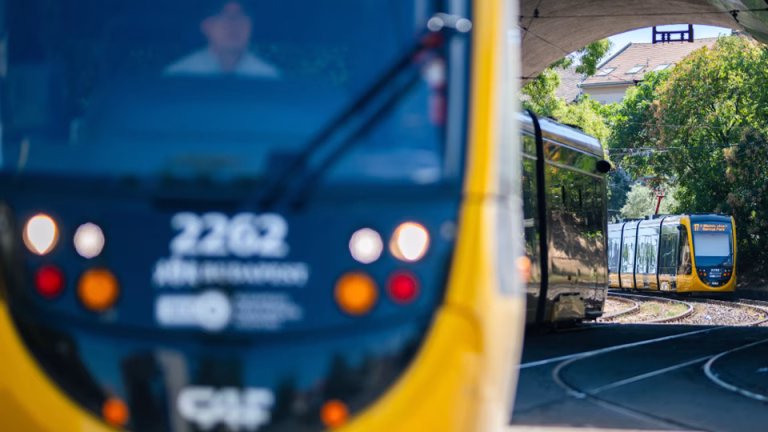 Budapesta își ia 45 de tramvaie noi, plătite din bani UE
