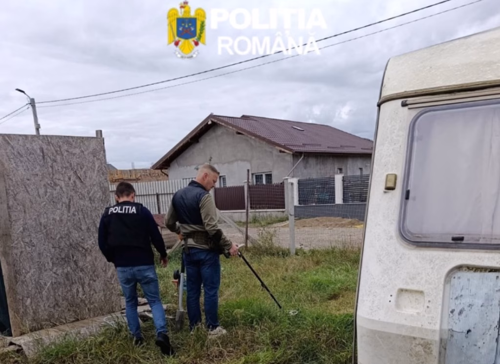 Comoara din grădină: bijuterii de 100.000 de euro, dezgropate - Politica