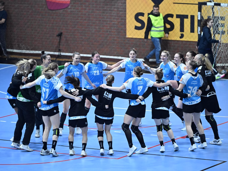 CSM București zdrobește Buducnost, scor 36-26, în Champions League