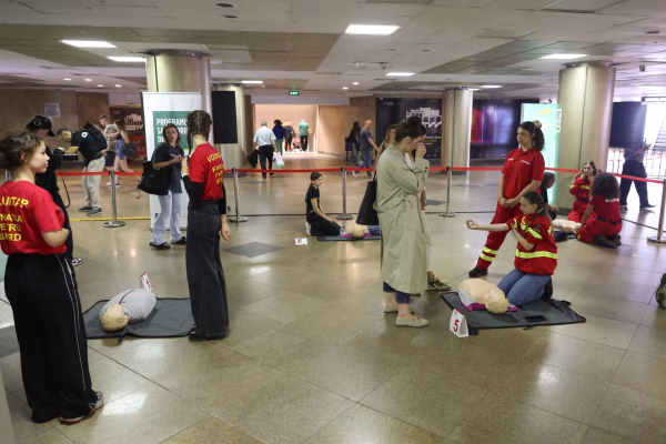 Cum a devenit pasajul Universității sală de prim ajutor