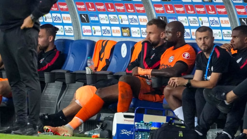 Drăguș, accidentat la debutul de titular la FCSB - Sport