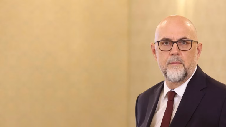 Hunor, tăios: Antal n-avea ce căuta în avionul spre Mykonos