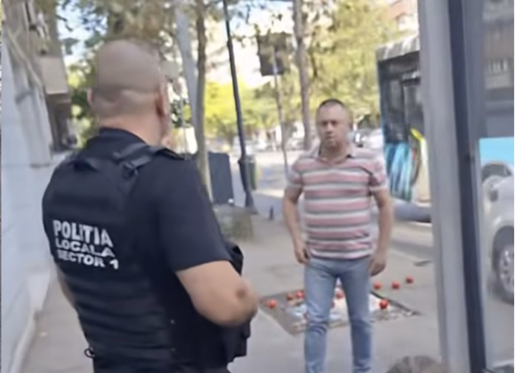 Polițistul care a umilit o bătrână, mutat din teren - Bucuresti
