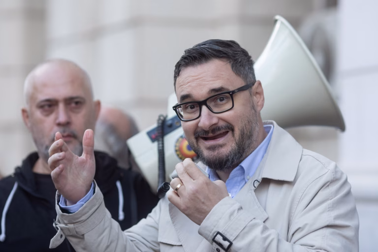Scandal la comisiile de apărare pe tema militarilor în Ucraina