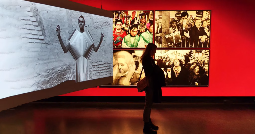 William Klein la 100 de ani: omul care a stricat regulile fotografiei - Cultura