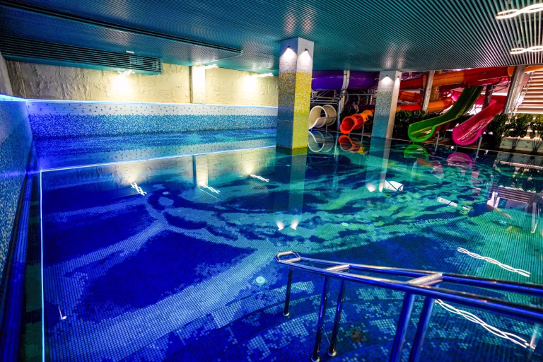 S-a deschis AquaVentura. Un nou water park în București, cu 10 piscine și SPA