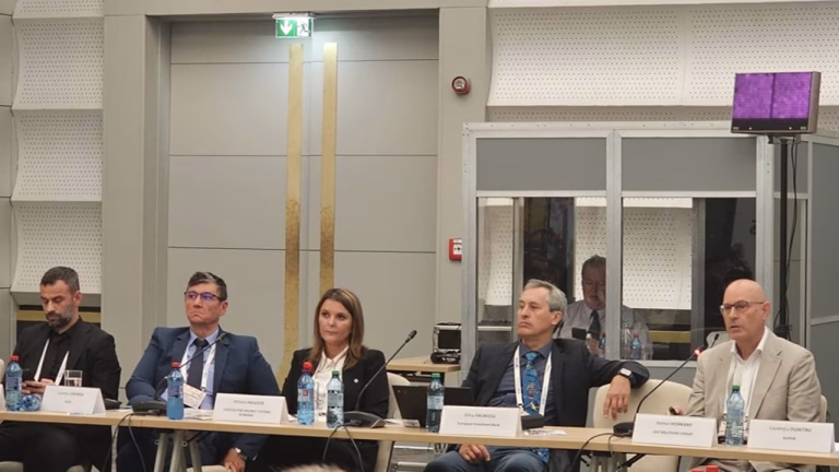 CFR Călători își ia hartă digitală pentru trenuri, cu bani din PNRR