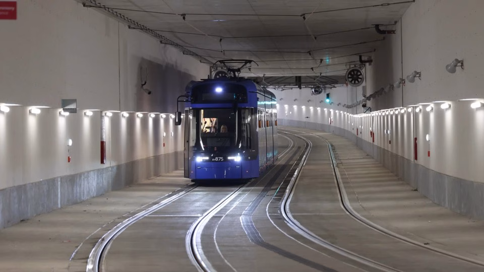Cracovia are tramvai în tunel, noi tot visăm la metrou nou - Bucuresti