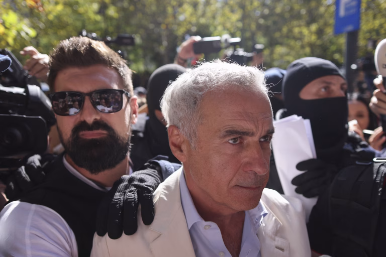 Georgescu, a patra zi la DIICOT pentru percheziții digitale