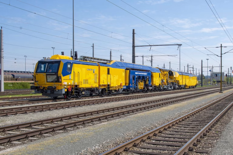 Giganții șinelor se unesc: holding de 1,7 miliarde €