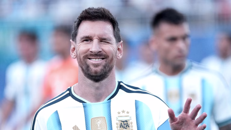 Portarul din Benin, fan Messi înainte de ultimul meci al starului