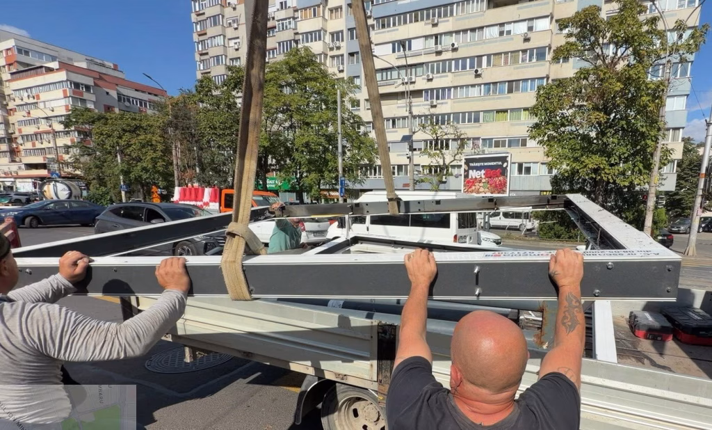 Sectorul 1 strânge șurubul reclamelor puse ilegal pe stradă - Bucuresti
