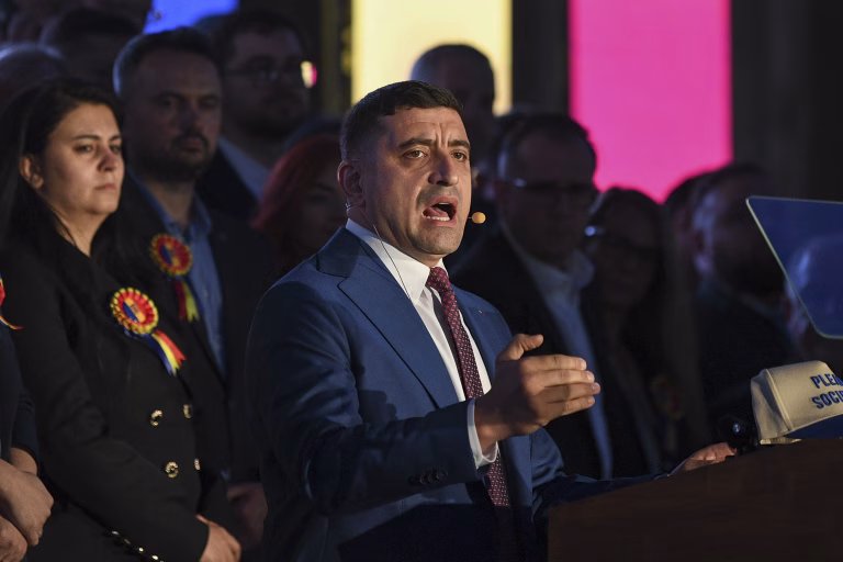 Simion cheamă bucureștenii la Arestul Central pentru Georgescu