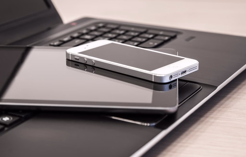 Telefoane de serviciu pentru profesorii din Sectorul 5 - Bucuresti
